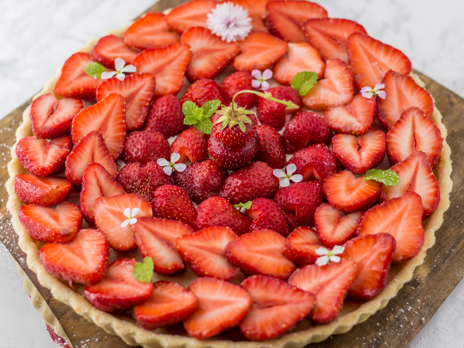 French Strawberry Tart (Tarte aux Fraises) - Pardon Your French